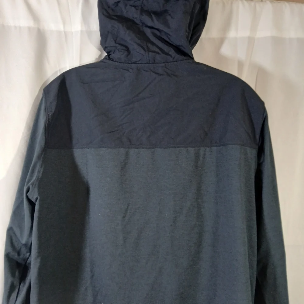 Vuori Mens Medium Sunday Element Jacket Sage View On Sleeve - Picture 10 of 13